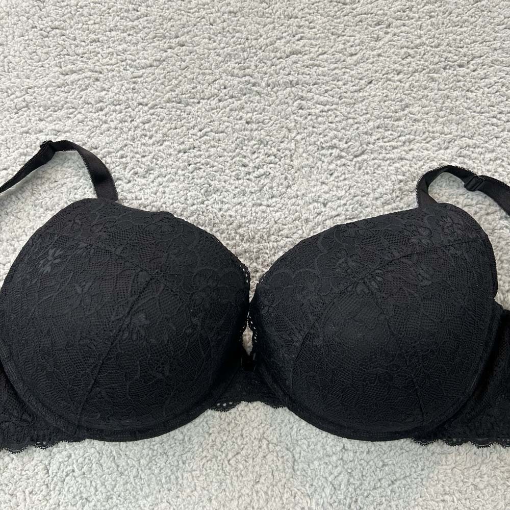 Torrid Curve Bra 46DD Plunge Push-Up Plunge   Black Lace sexy